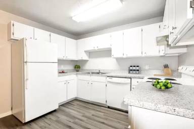 Main picture of 2124 NW 55th Blvd