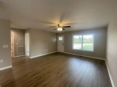 Main picture of 605 Frank St