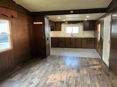 Main picture of 2353 Silverville Rd
