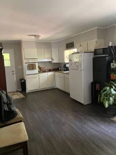 Main picture of 1203 Edgewood Dr