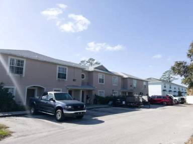 Main picture of 271 Hart Lane