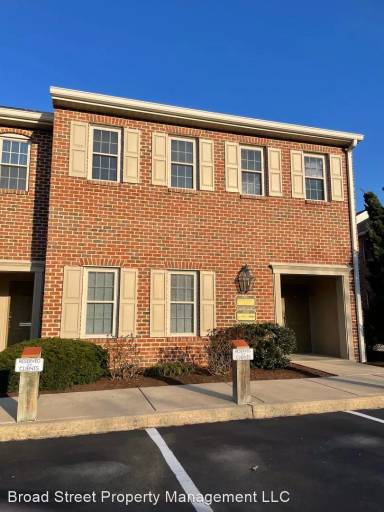 Main picture of 1525 Oregon Pike