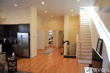 Main picture of 1032 Commonwealth Ave