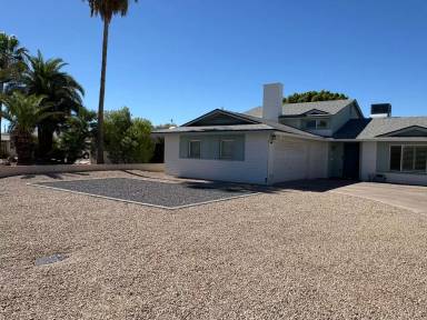 Main picture of 121 E Santa Cruz Dr