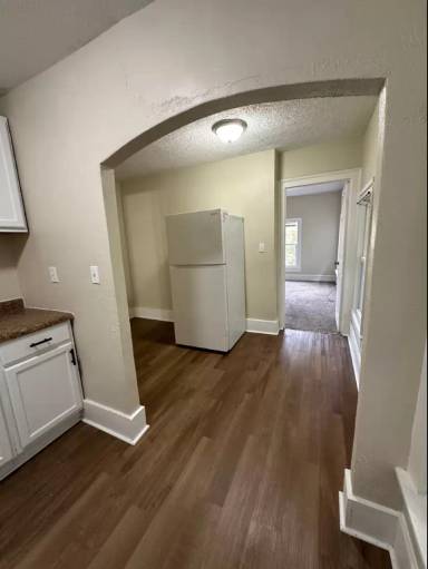 Main picture of 732 Park Ave