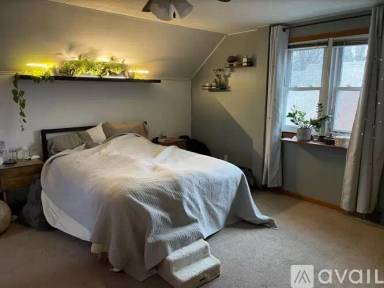 Main picture of 814 N Gainsborough Ave