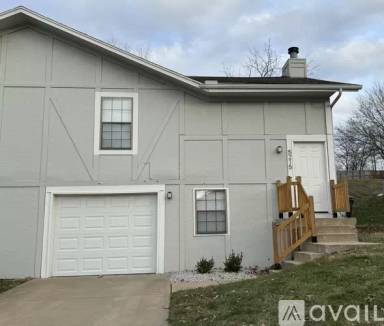 Main picture of 5215 Knox Ave