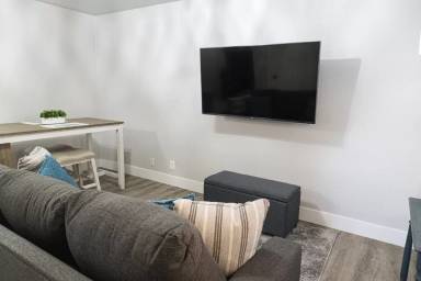 Main picture of 205 N Park St