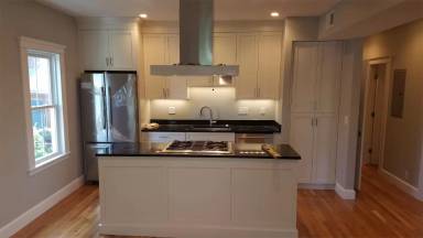 Main picture of 8 Rockingham St