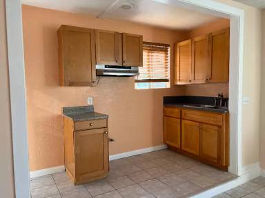Main picture of 3576 Mulford Ave