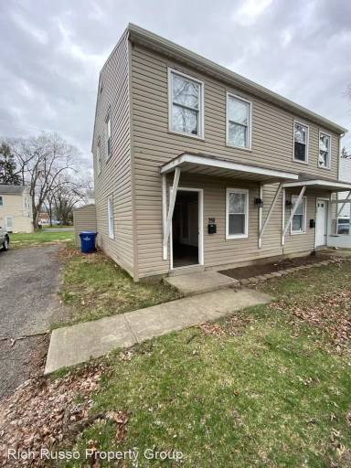 Main picture of 760 S Hamilton Rd