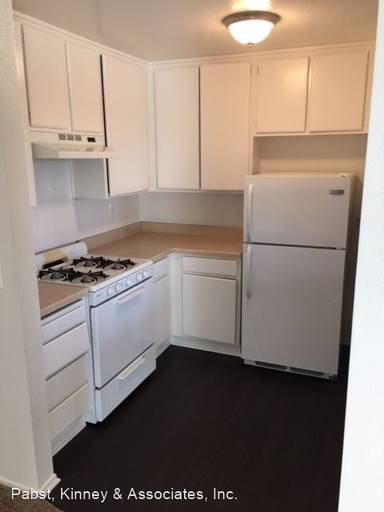 Main picture of 1070 Raymond Ave