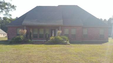 Main picture of 135 Eagle Point Rd