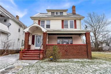 Main picture of 3725 E 151st St