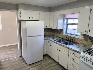 Main picture of 204 Allen St