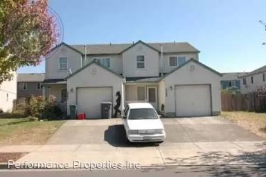 Main picture of 2588 NE Amber Ave