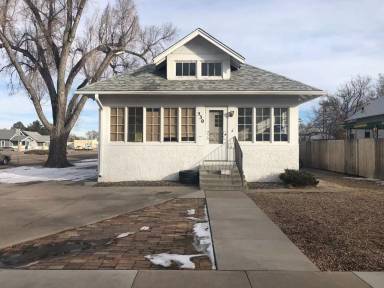 Main picture of 530 Maple St