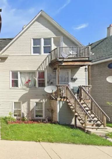 Main picture of 2038 W Lincoln Ave