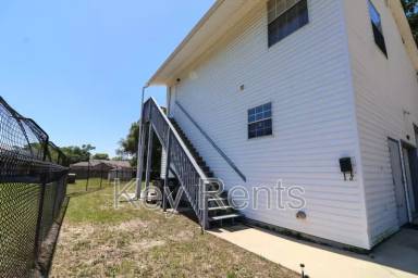 Main picture of 405 E Palmetto Ave