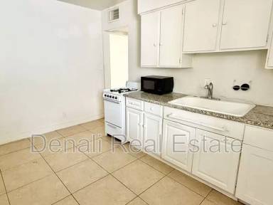 Main picture of 2134-2138 E Turney Ave