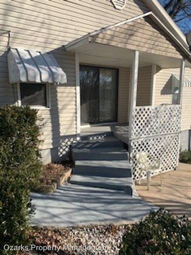 Main picture of 295 E Glendale