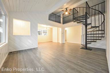 Main picture of 10027 SE Harold St