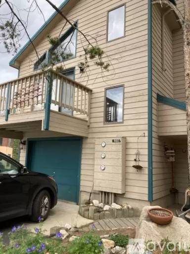 Main picture of 860 Wolverine Ln