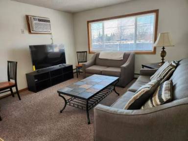 Main picture of 4556 Tyler St NE