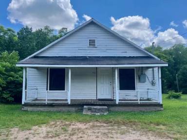 Main picture of 716 Searcy Ave