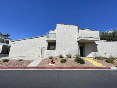 Main picture of La Mirage Condominiums