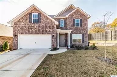 Main picture of 108 Erskin Parcus Dr