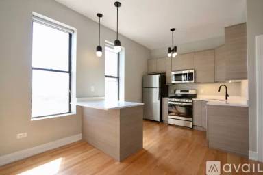 Main picture of 2023 S Throop St