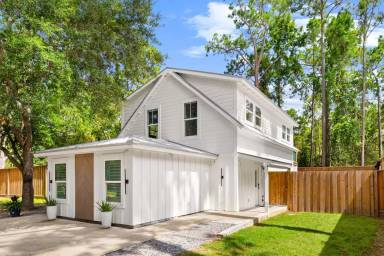 Main picture of 52 Long Leaf Cir