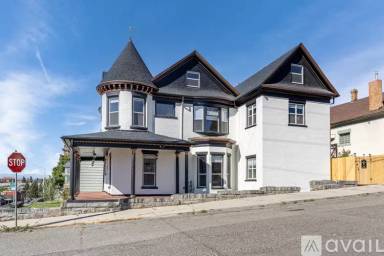 Main picture of 401 W Granite St