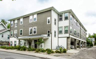 Main picture of 609 S Henderson St