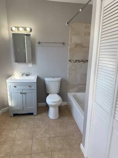 Main picture of 104 S 12th St