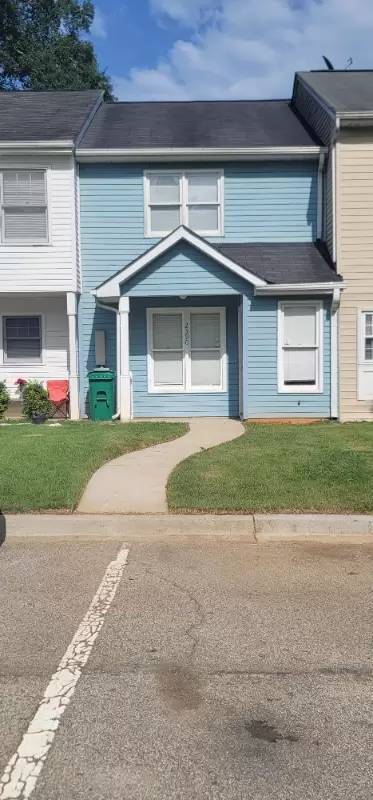 Main picture of 2390 Cove Rd