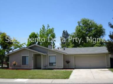 Main picture of 7412 Flowerwood Way