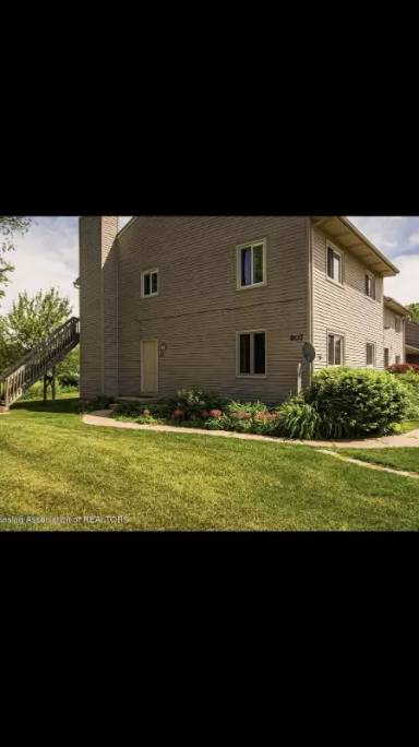 Main picture of 907 Registry Dr