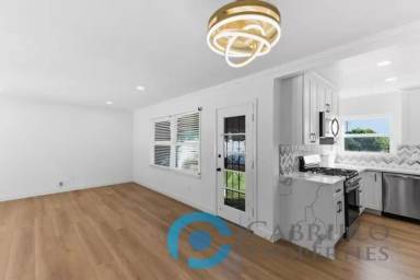 Main picture of 2215 Marigold Pl