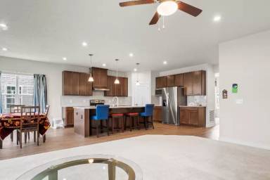 Main picture of 23534 Daisey Dr