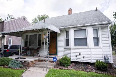 Main picture of 2206 Portsmouth Ave