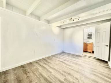 Main picture of 1582 Beebe Ln