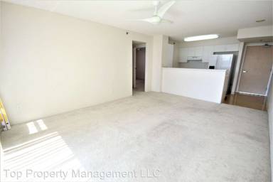Main picture of 1448 Young St Condo