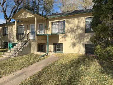 Main picture of 209 1st St