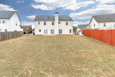 Main picture of 2318 Shady Maple Trl