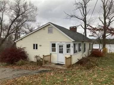 Main picture of 164 Shattuck Way