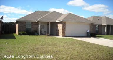 Main picture of 3008 James Rd