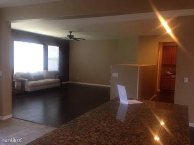 Main picture of 819 Ellerbrook St