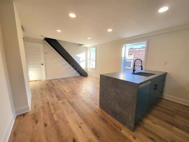 Main picture of 2109 Spring Garden St